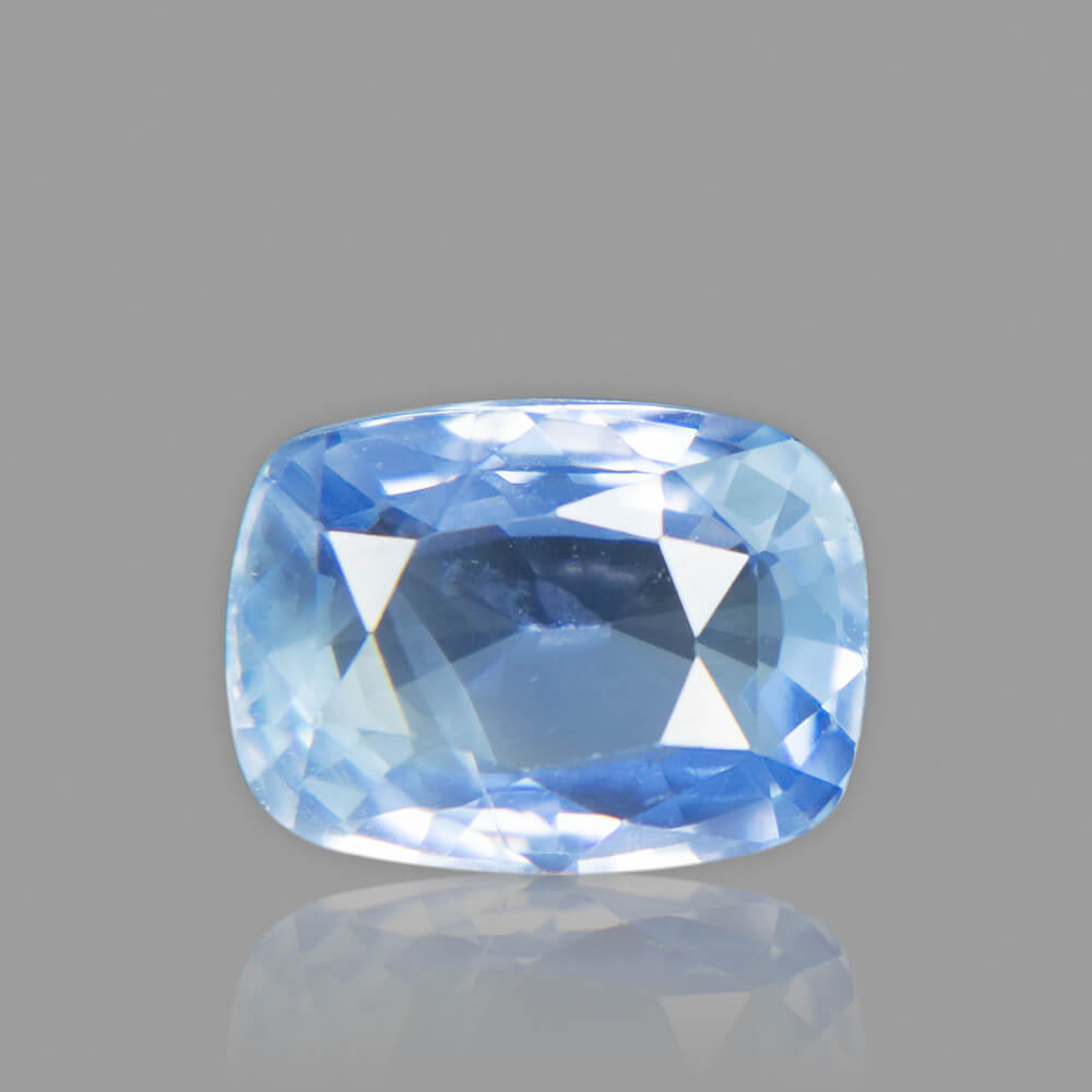 Blue Sapphire - 4.58 Carat